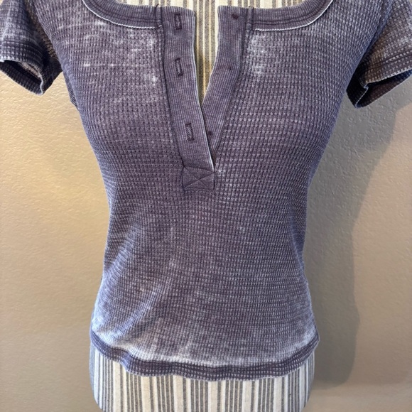 NEW Project Social T Tee XS Purple Short Sleeve Top Distressed Mineral Wash - Picture 3 of 12